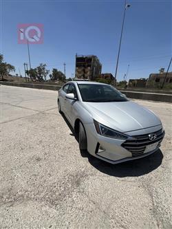 هیوندای ئەلەنترا